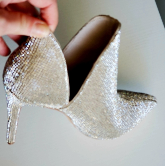 NWT STEVEN MADDEN Crystal Ankle Booties - Picture 13 of 13